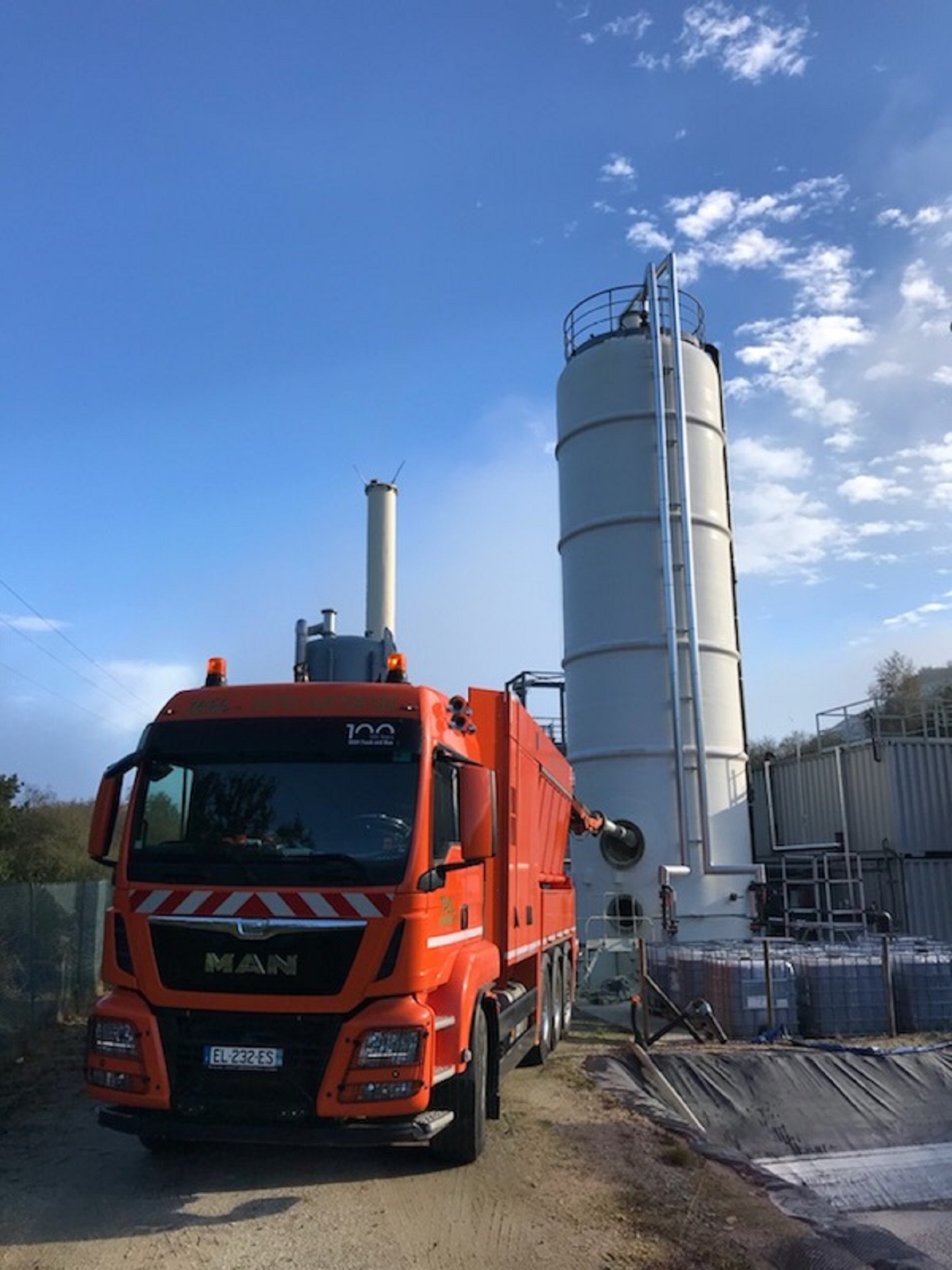 Aspiration de blés dans un silo agricole.