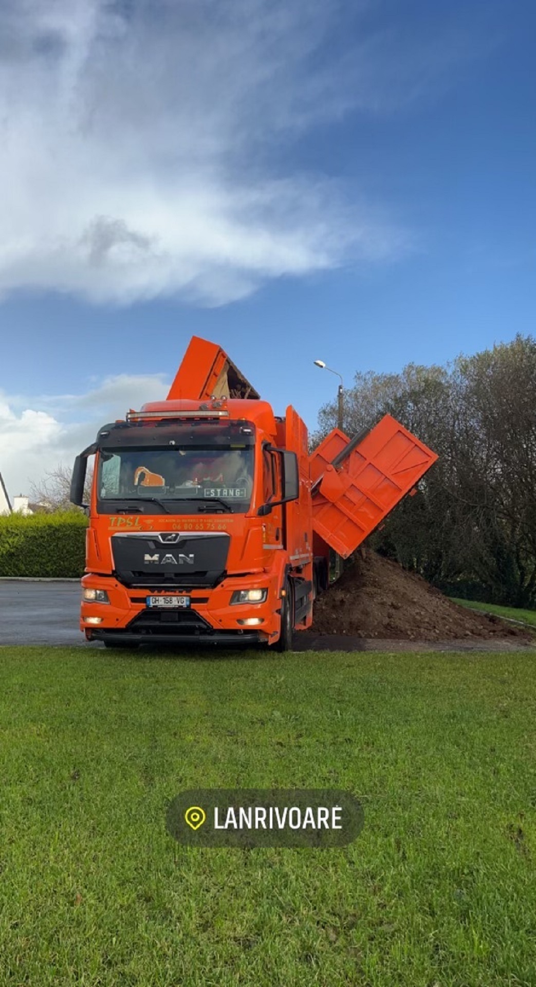Déchargement du camion aspiratrice