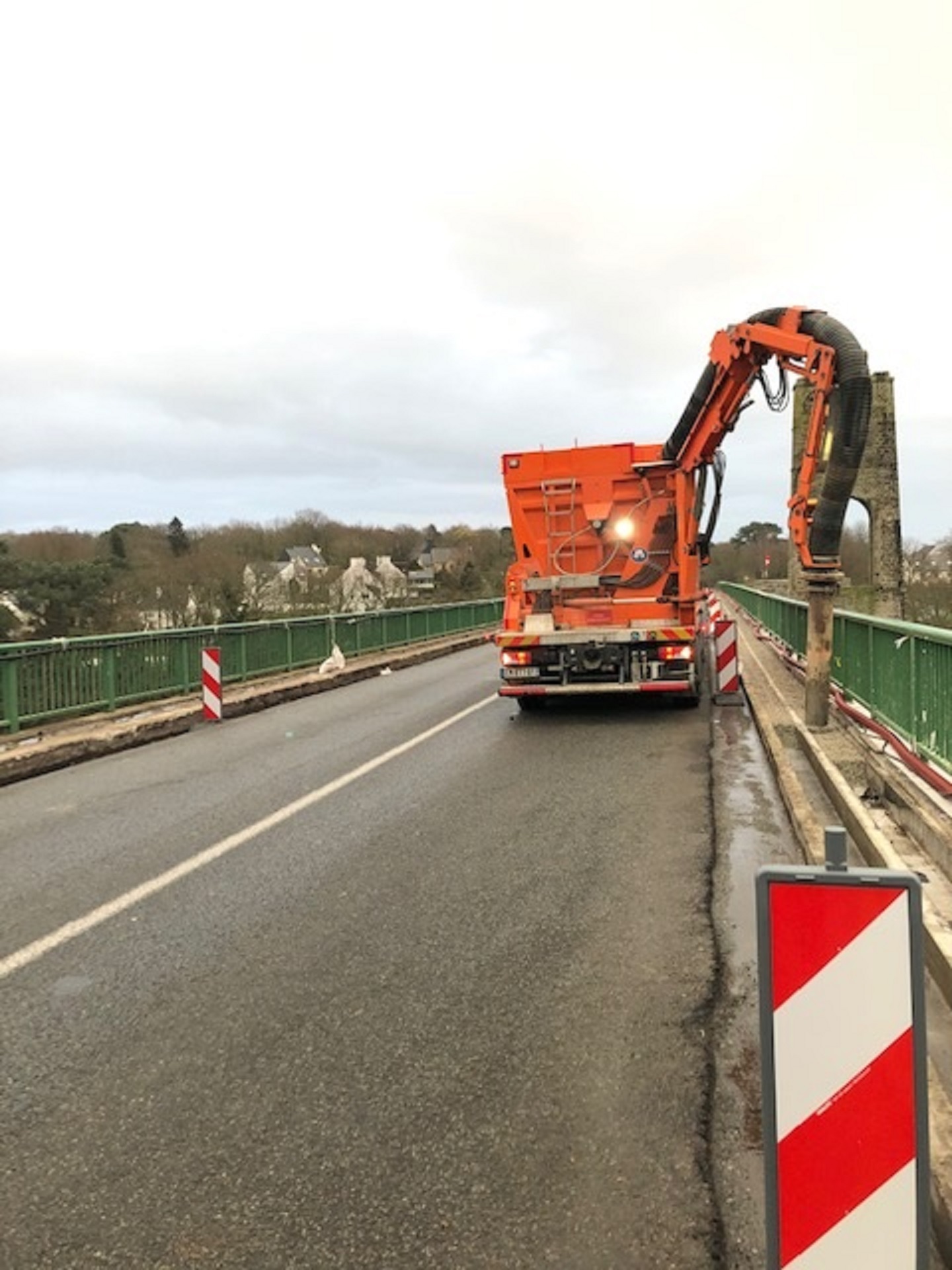 Travaux de réseau sur ouvrage d'art Pont du Bonhomme
