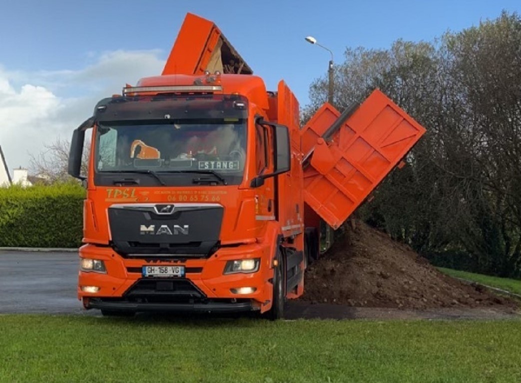 Déchargement du camion aspiratrice